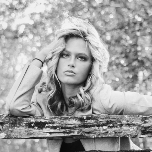 Meet your Posher, Wendy - Picture 1 of 1